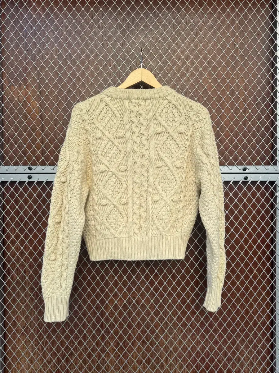 thumbnail-10